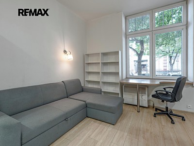 Prodej bytu 1+kk, 27 m² (2 z 15)