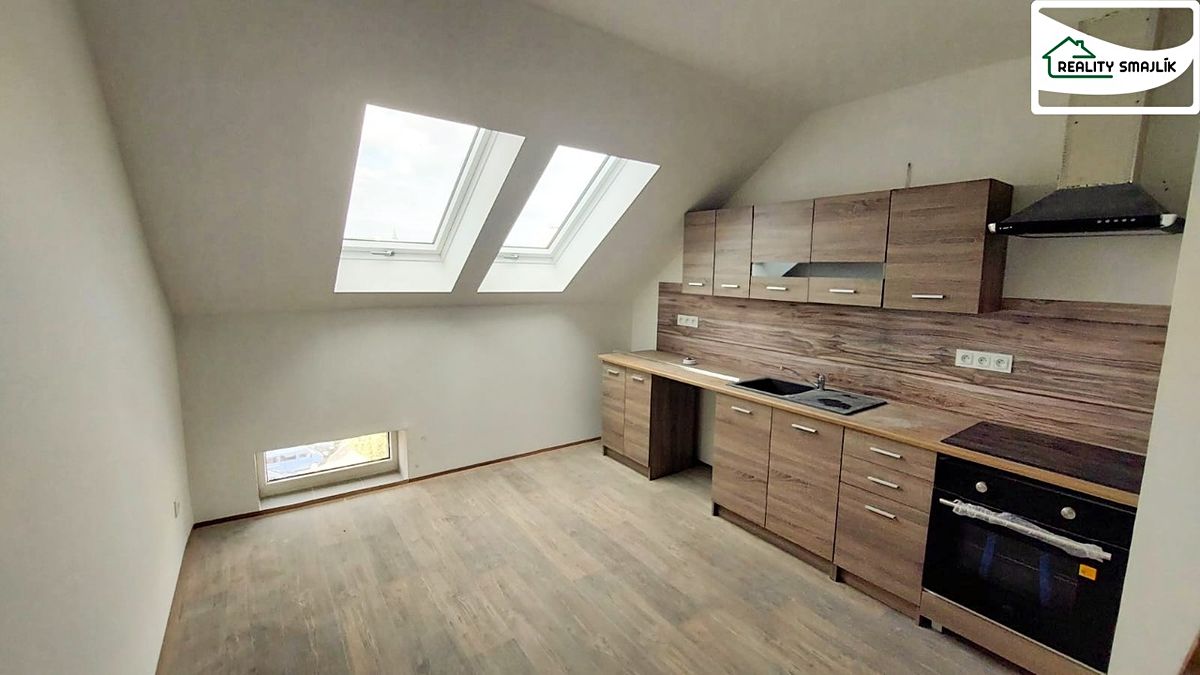 Pronájem bytu 1+1 46 m², Cheb – fotka 1 z 3