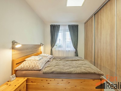 Prodej domu, 145 m² (3 z 37)