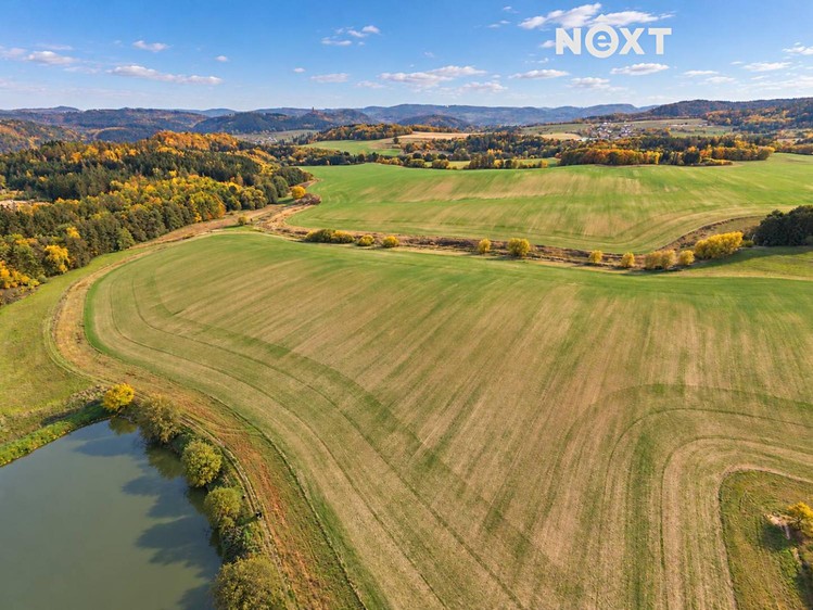 Prodej pozemku, 1 300 m² (1 z 6)
