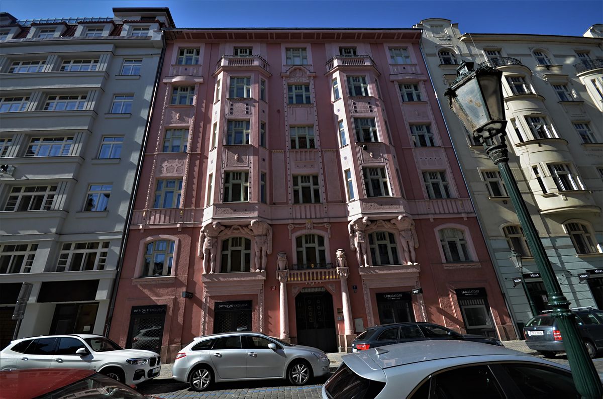 Pronájem bytu 1+kk 22 m², Praha – fotka 1 z 3