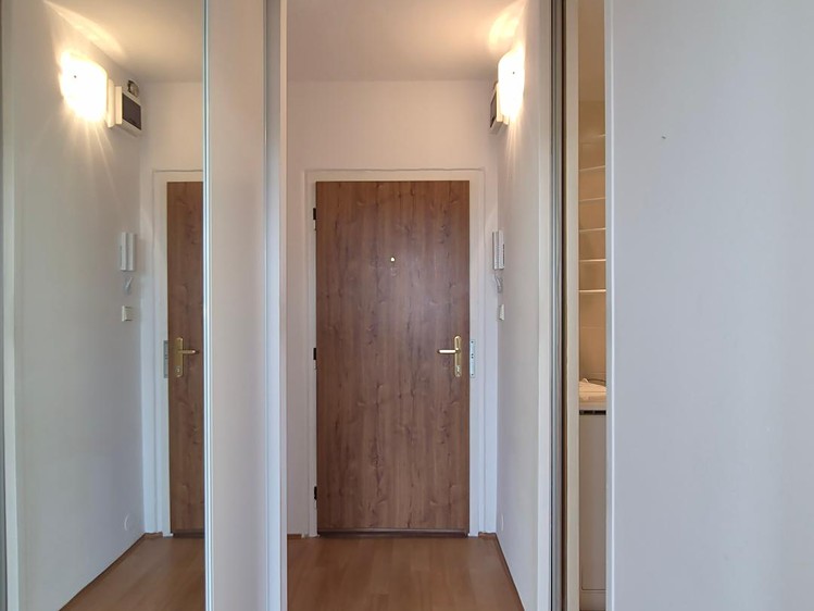 The 1+kk flat for rent, 36 m² (8 of 14)