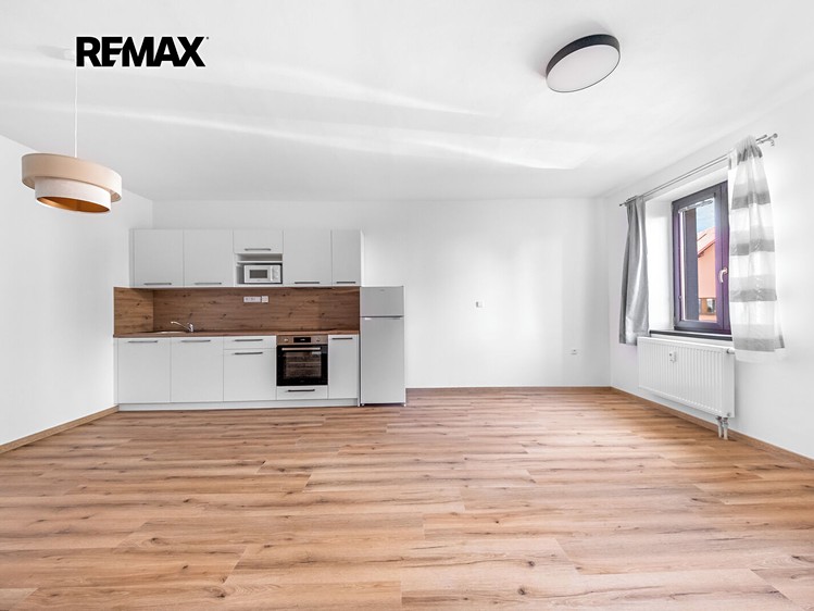 Квартира 1+kk в оренду, 41 м² (1 з 7)
