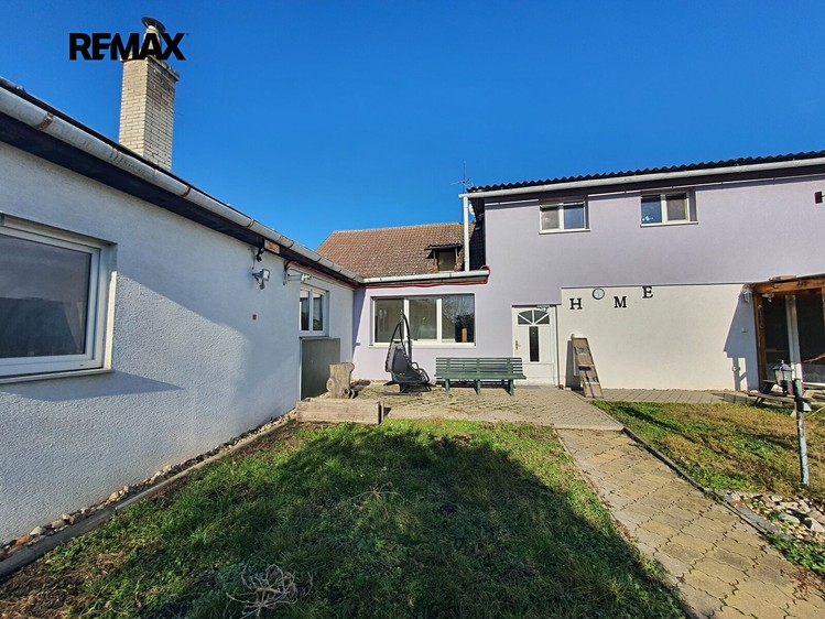 Prodej domu, 257 m² (64 z 75)