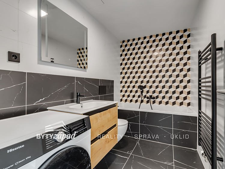 Pronájem bytu 2+kk, 54 m² (8 z 15)