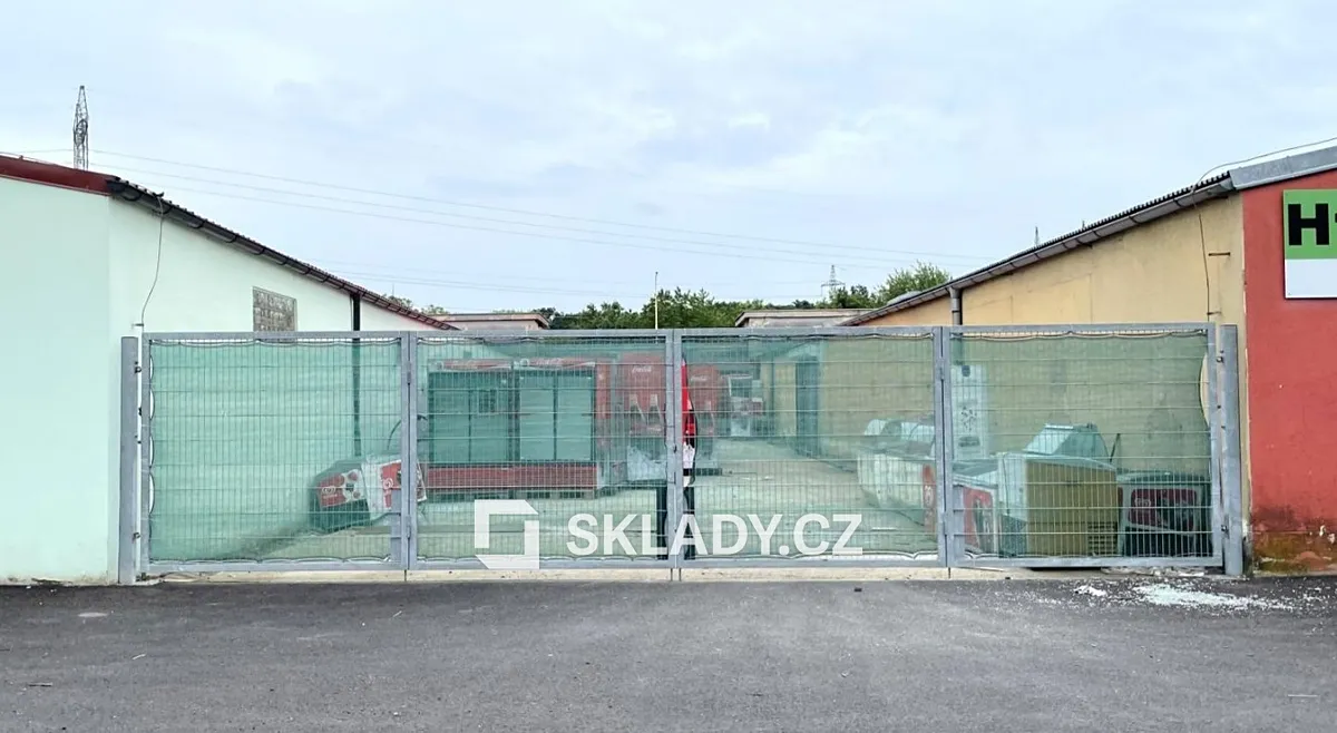 Pronájem komerčního pozemku 378 m²