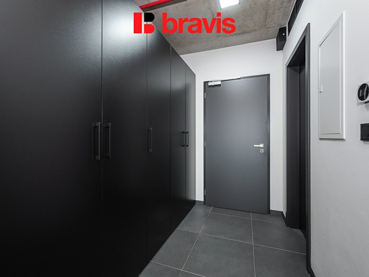 Pronájem bytu 1+kk, 35 m² (9 z 9)