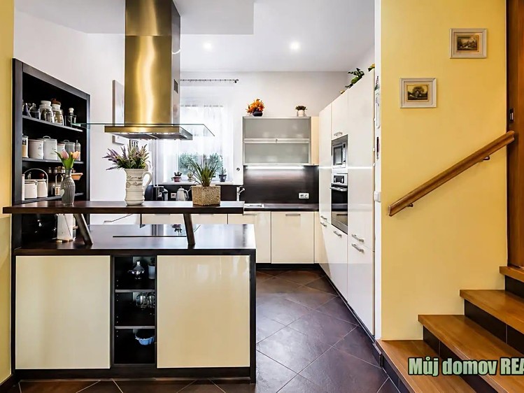 Будинок в оренду, 1 300 м² (18 з 29)