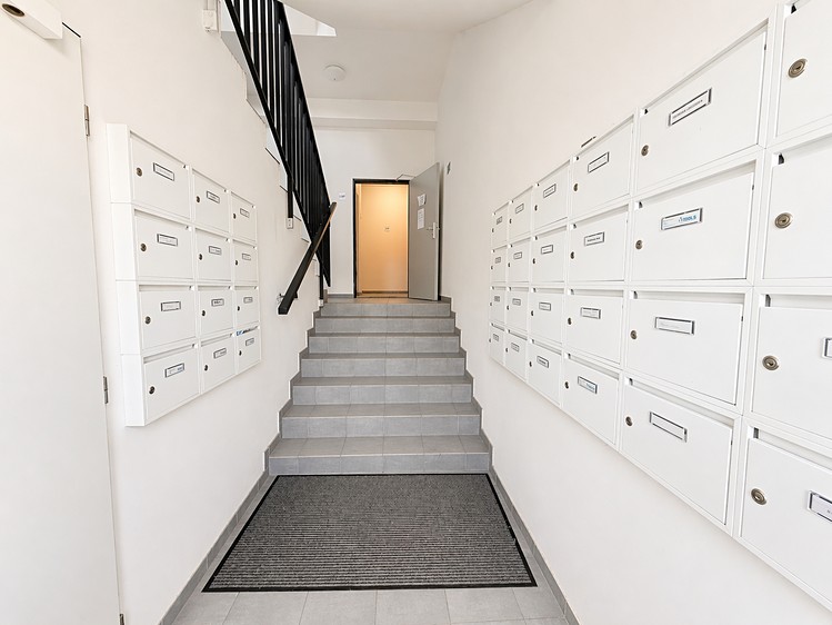 Pronájem bytu 2+kk, 47 m² (12 z 12)