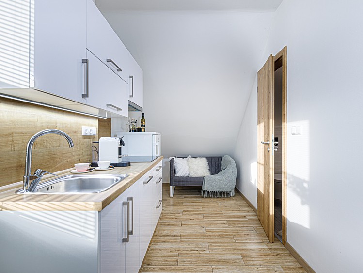 Квартира 1+kk в оренду, 20 м² (1 з 8)