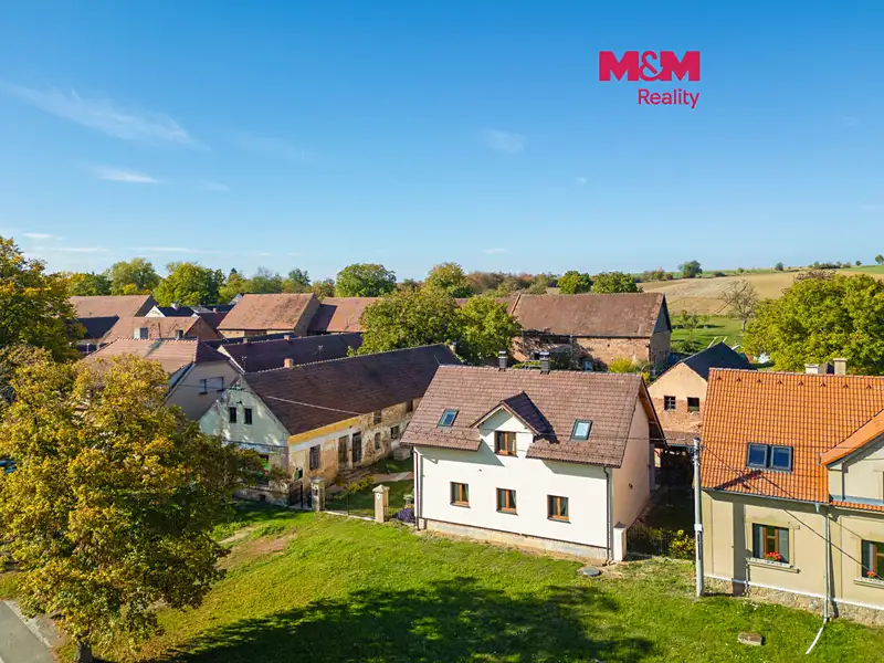 Prodej rodinného domu 70 m², pozemek 2100 m², Bílov – náhled fotky 1