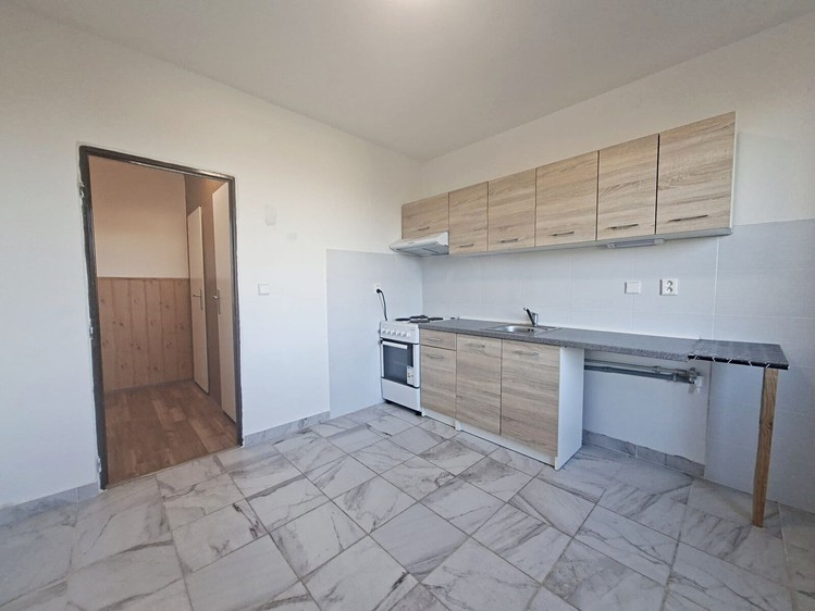Pronájem bytu 1+1, 40 m² (5 z 13)