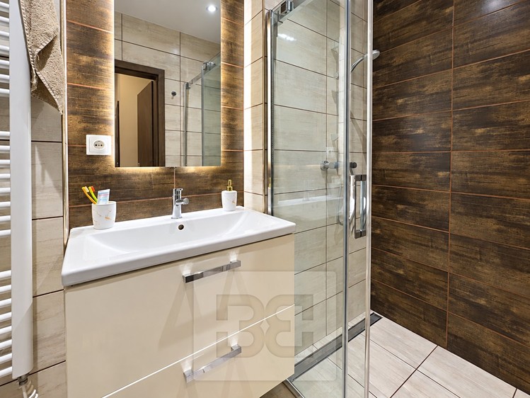 Pronájem bytu 1+kk, 28 m² (8 z 10)