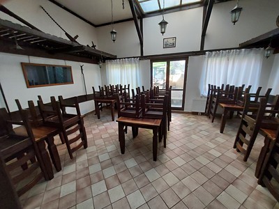 Комерційне приміщення в оренду, 215 м² (3 з 12)