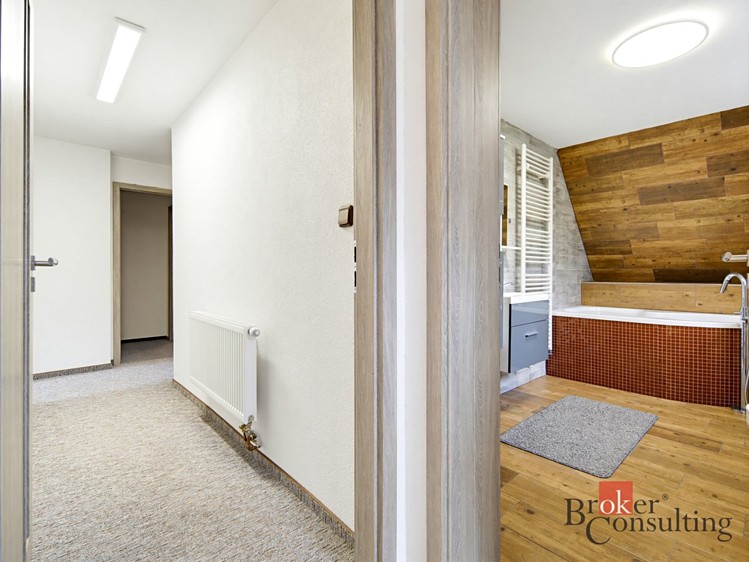 Haus zum Kauf, 279 m² (30 von 56)