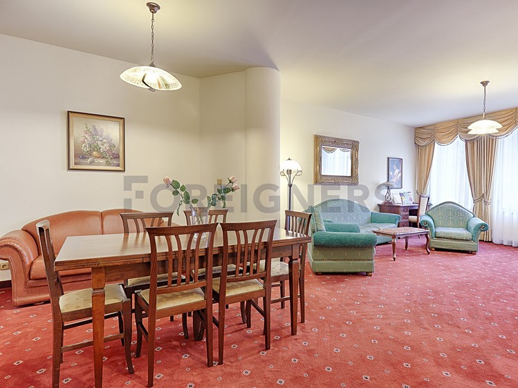 Prodej komerčního prostoru, 1 425 m² (15 z 25)
