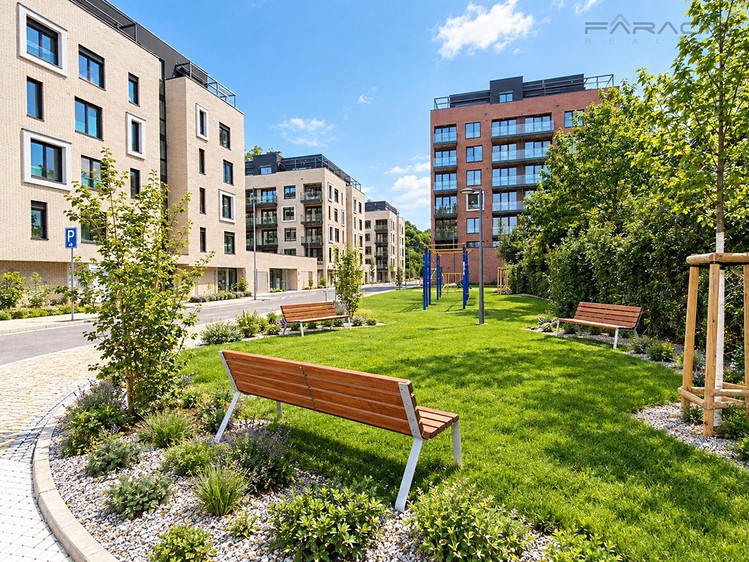 Pronájem bytu 2+kk, 55 m² (15 z 19)