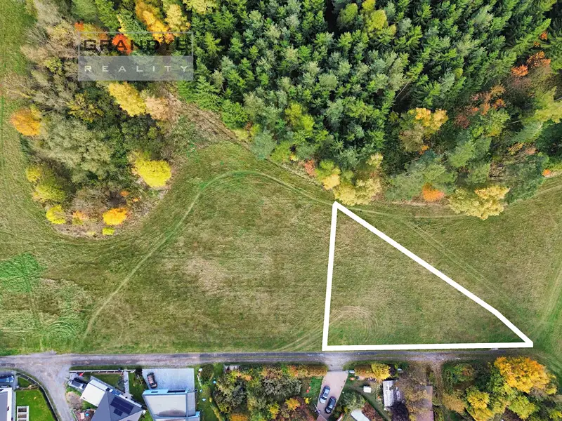 Prodej stavebního pozemku 1246 m², Květná – náhled fotky 1