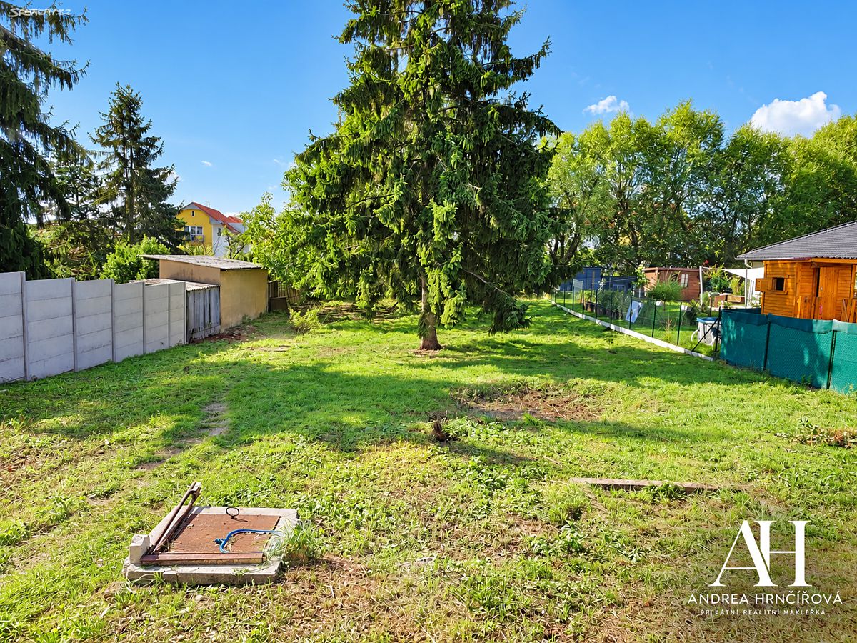 Pronájem rodinného domu 68 m², pozemek 1300 m², Jinočany – fotka 1 z 3