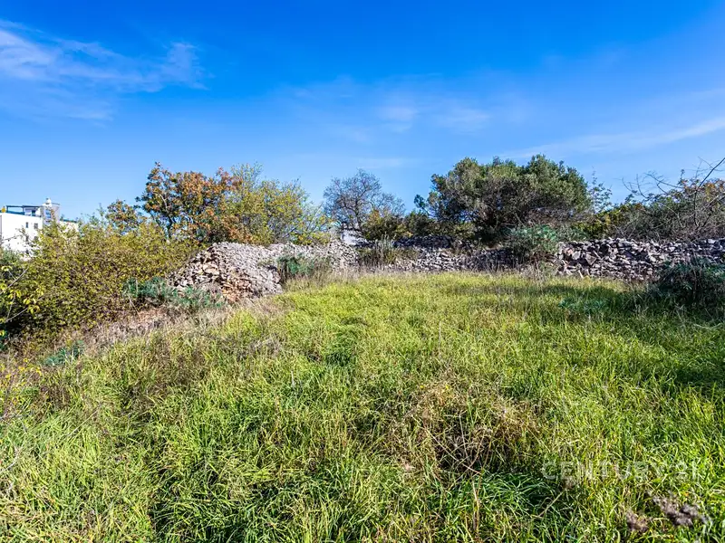 Prodej pozemku 1731 m², Okrug Gornji – náhled fotky 2