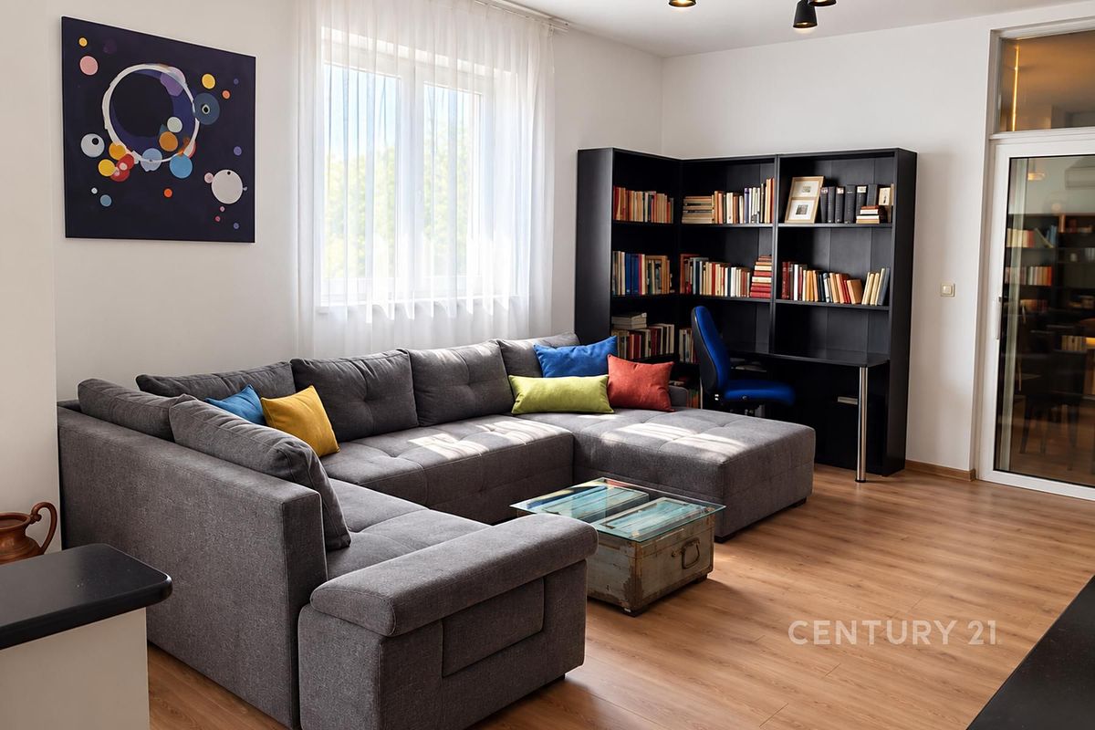 Prodej bytu 3+1 107 m², Saršoni – fotka 1 z 3