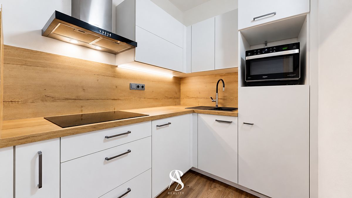Pronájem bytu 1+kk 27 m²