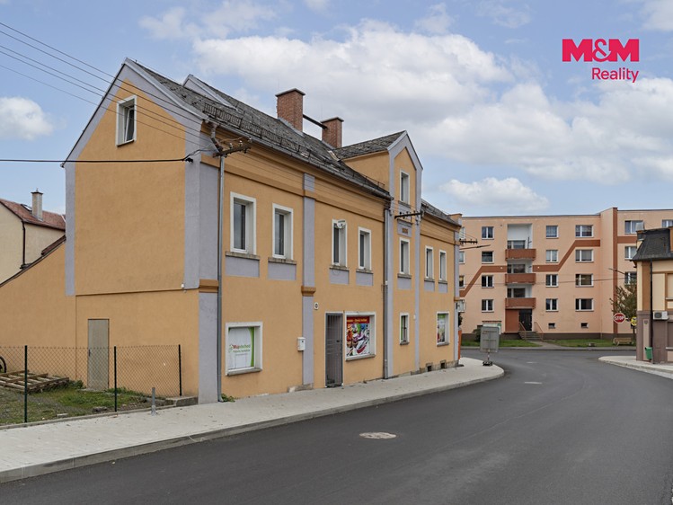 Prodej komerčního prostoru, 450 m² (2 z 30)