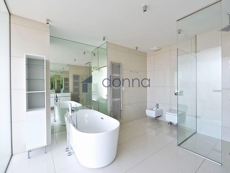Pronájem bytu 4+kk, 203 m² (7 z 15)