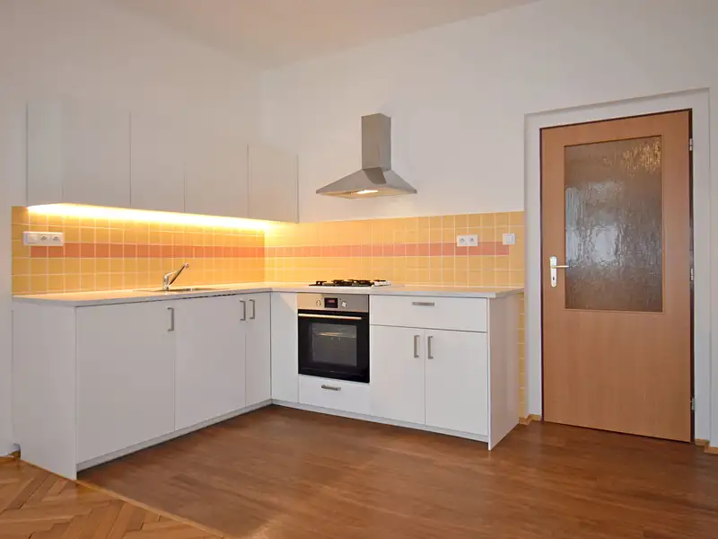 Pronájem bytu 3+kk 86 m², Praha – náhled fotky 3