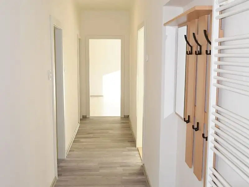 Pronájem bytu 2+1 58 m², Hořice – náhled fotky 2