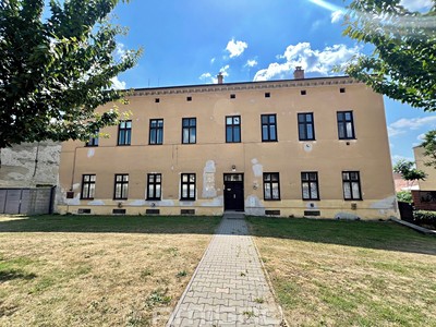 Gewerbefläche zum Kauf, 1.000 m² (2 von 13)