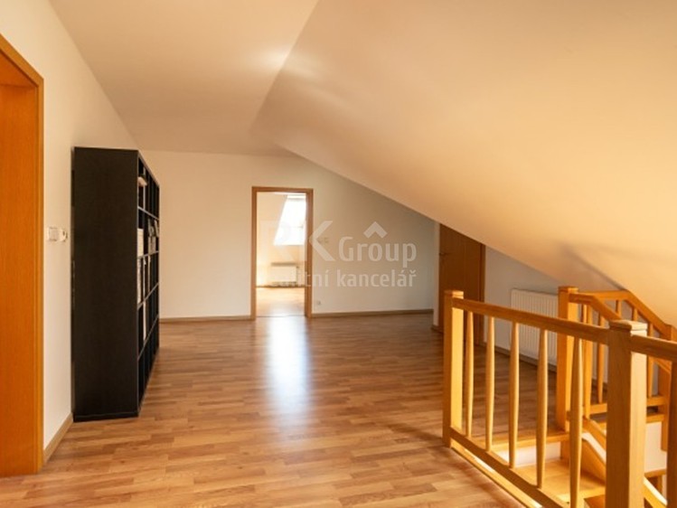 Prodej domu, 338 m² (27 z 47)