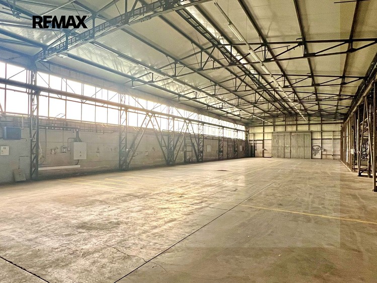 Pronájem komerčního prostoru, 6 500 m² (17 z 45)