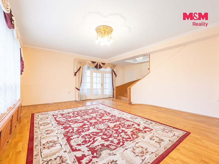 Prodej domu, 300 m² (23 z 30)