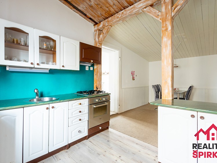 Prodej bytu 4+1, 37 m² (1 z 12)