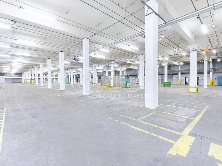 Комерційне приміщення в оренду, 3 396 м² (3 з 14)