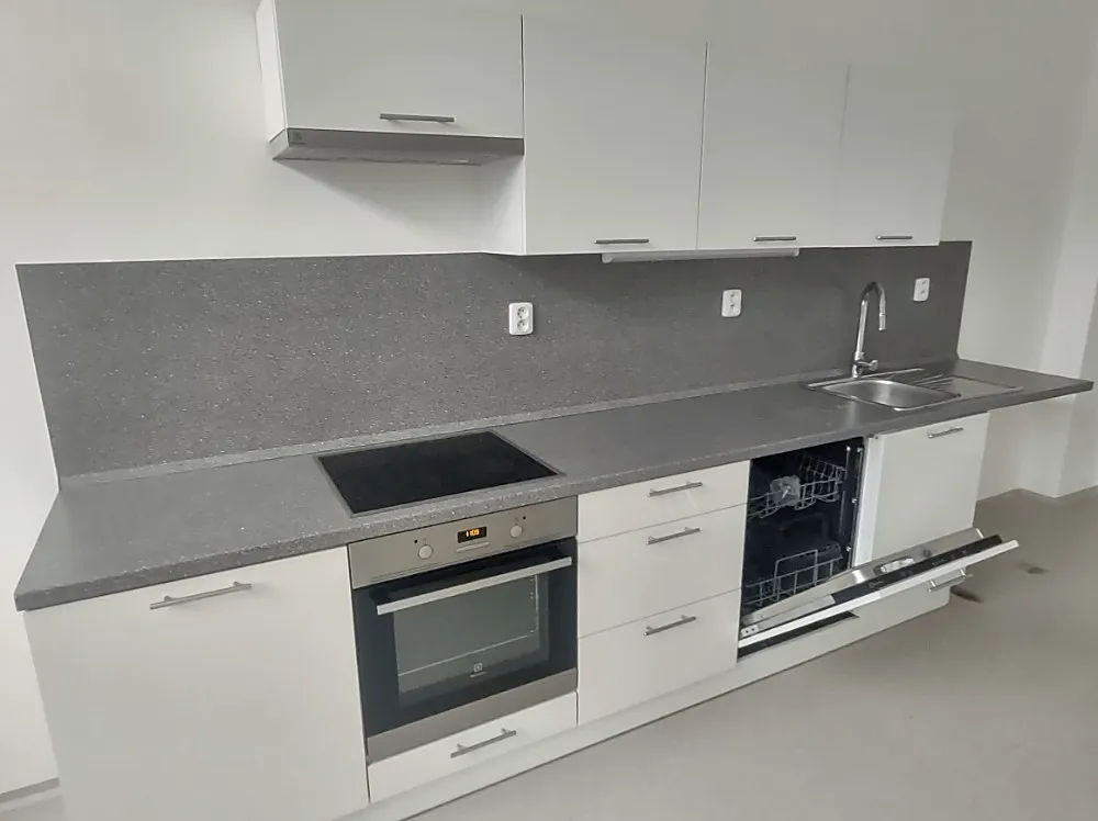 Pronájem bytu 3+kk 89 m²
