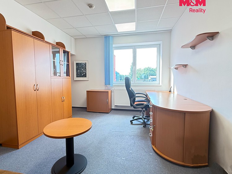 Комерційне приміщення в оренду, 95 м² (2 з 7)