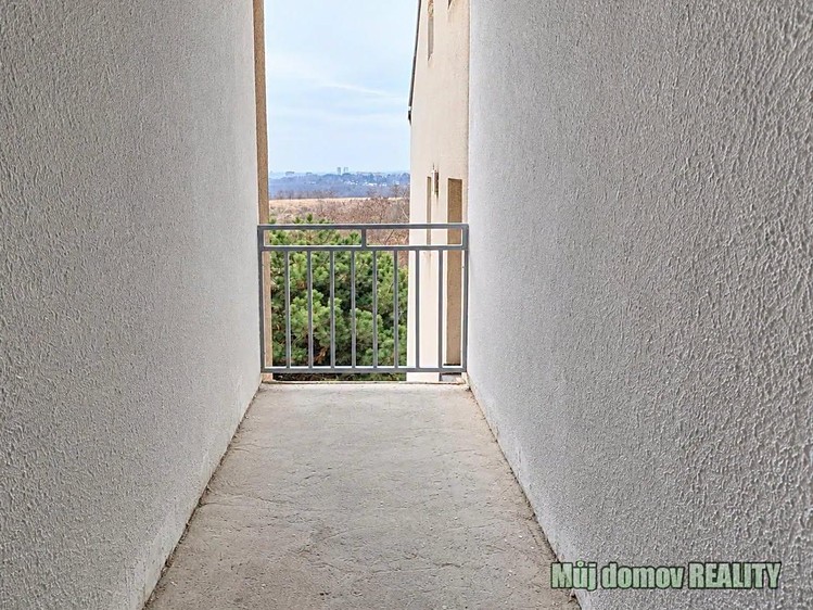 The 1+kk flat for rent, 20 m² (3 of 4)