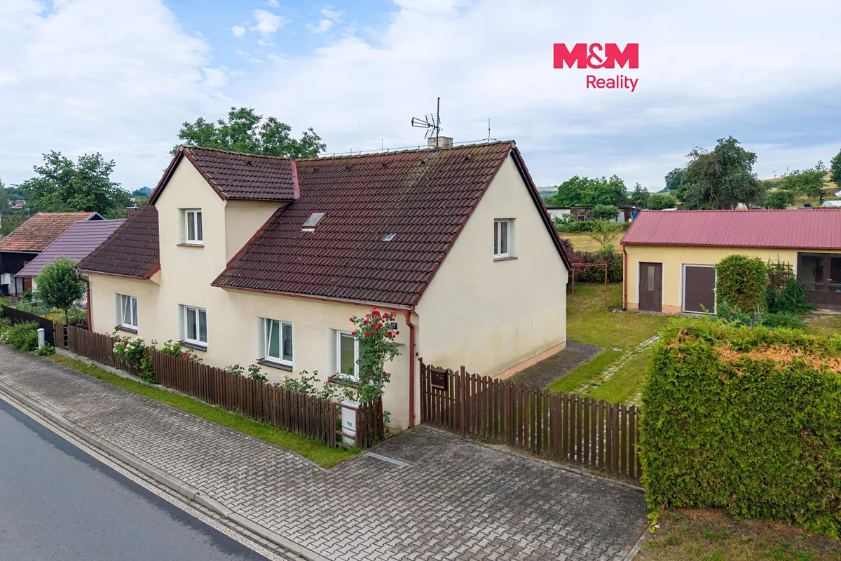 Prodej rodinného domu 174 m², pozemek 732 m²