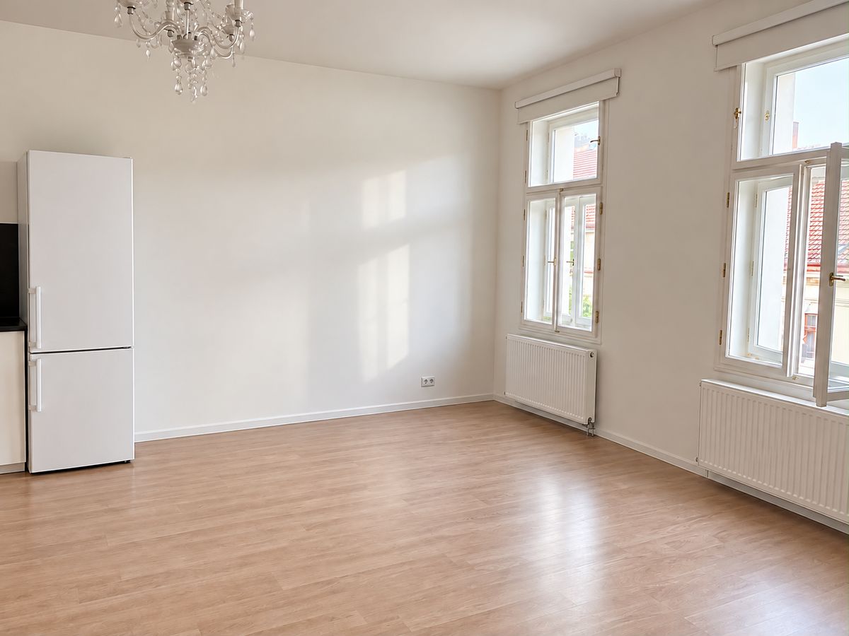 Pronájem bytu 2+kk 63 m² – fotografie 2