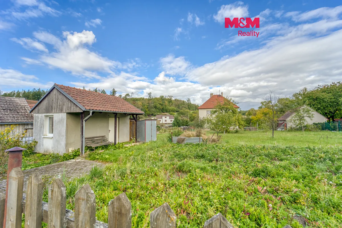 Prodej stavebního pozemku 972 m²
