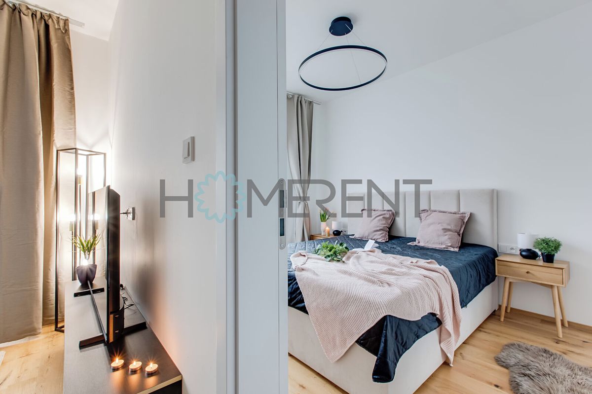 Pronájem bytu 2+kk 45 m² – fotografie 2
