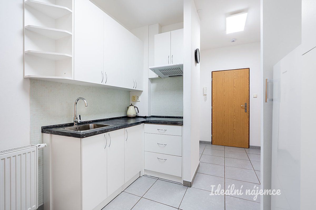 Pronájem bytu 2+kk 54 m² – fotografie 2