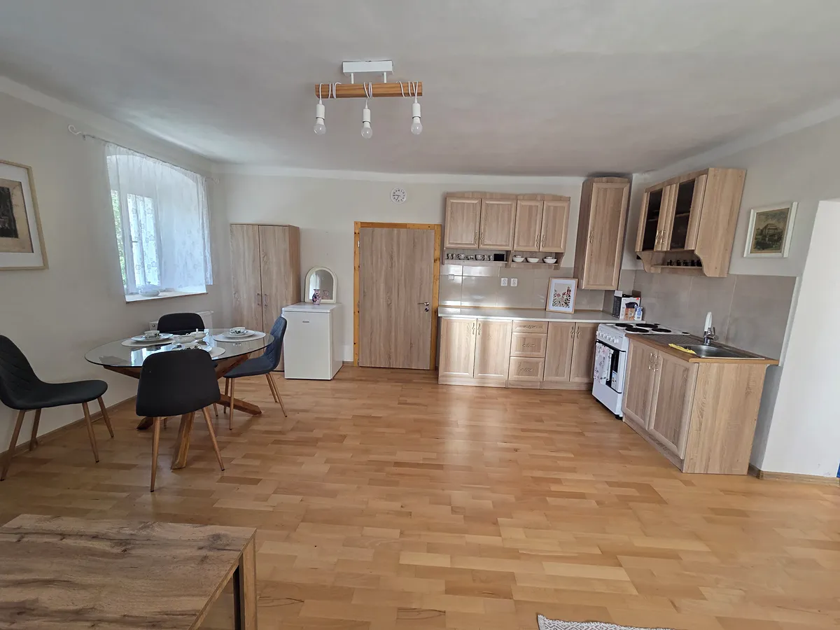 Pronájem bytu 2+kk 38 m²