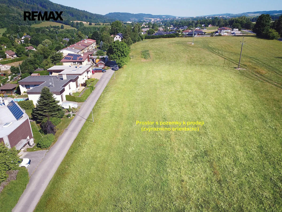 Prodej stavebního pozemku 1058 m²