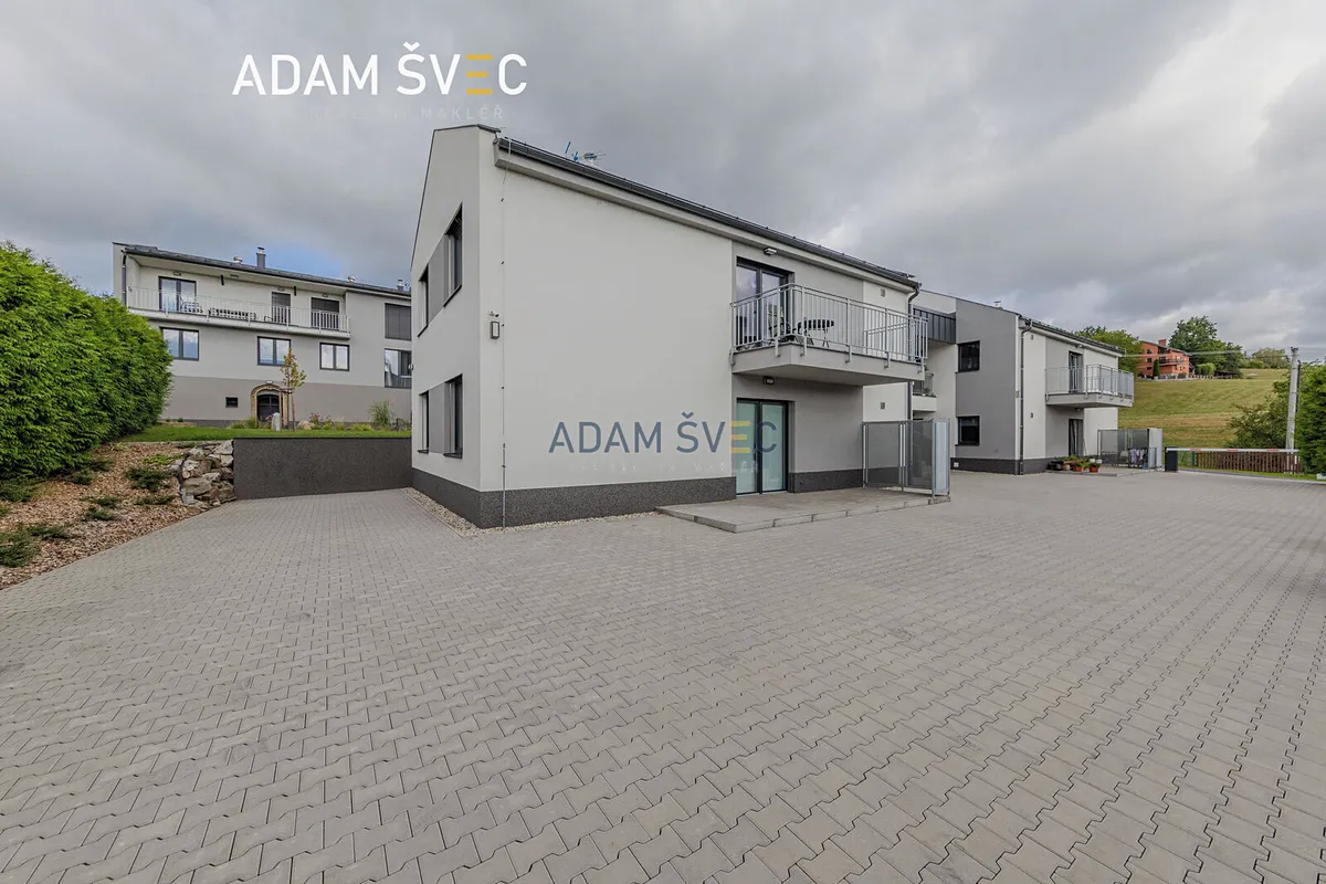 Pronájem bytu 3+kk 76 m²