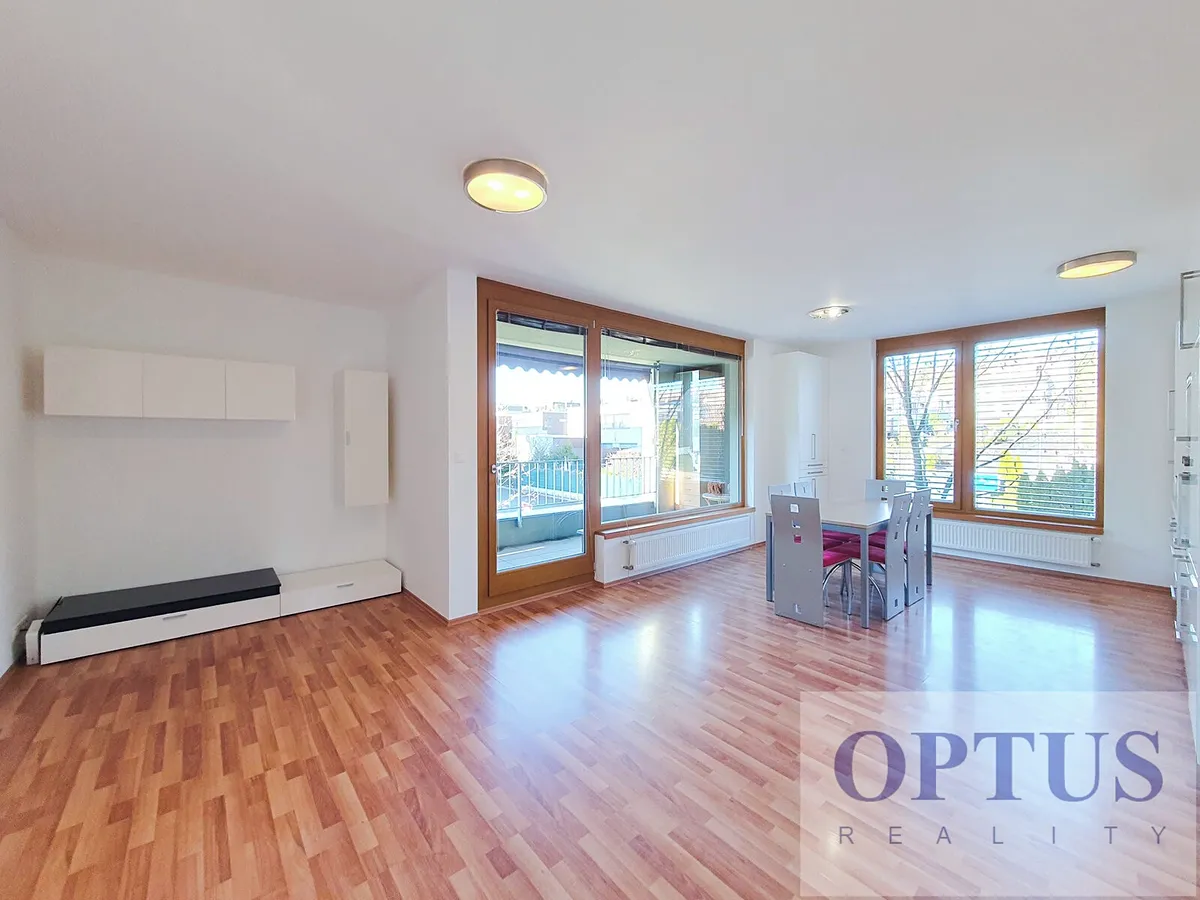 Pronájem bytu 3+kk 89 m²