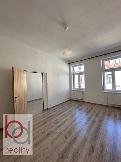 Pronájem bytu 1+1 37 m², České Budějovice – fotka 1 z 3