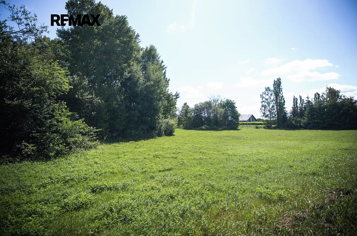 Prodej stavebního pozemku 876 m²
